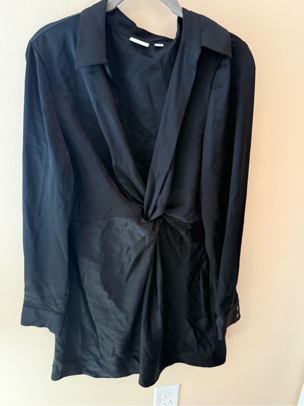 Aritzia Babaton Collaborate Satin Dress black size Large